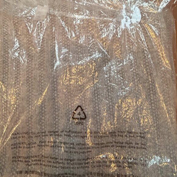 J. Crew NIP 100% Cashmere Winter Scarf with Ribbed Pattern Grey - Picture 4 of 4